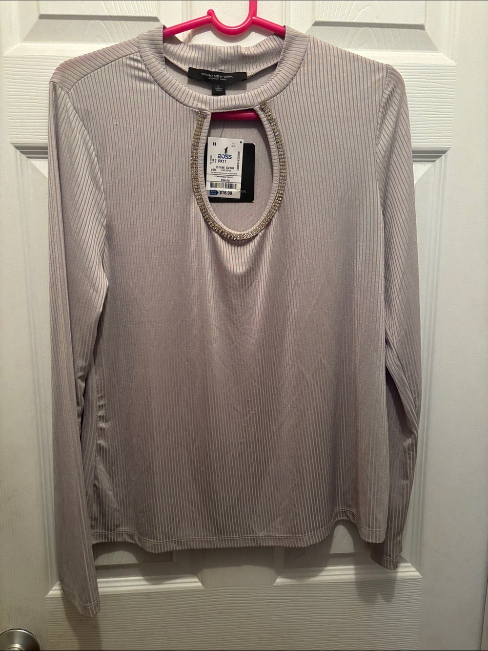Andrew Marc Long-Sleeve Ribbed Keyhole Top - Light Gray